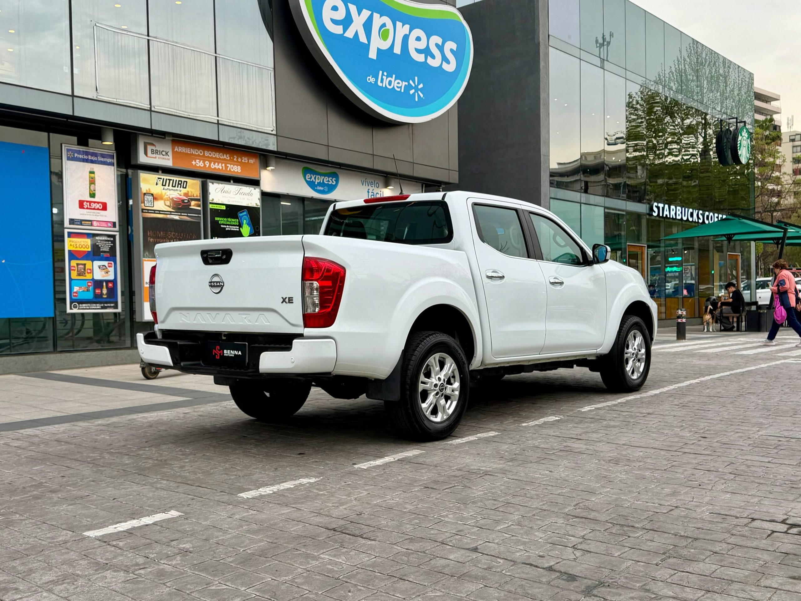 Nissan Navara Xe — foto 6 de 20