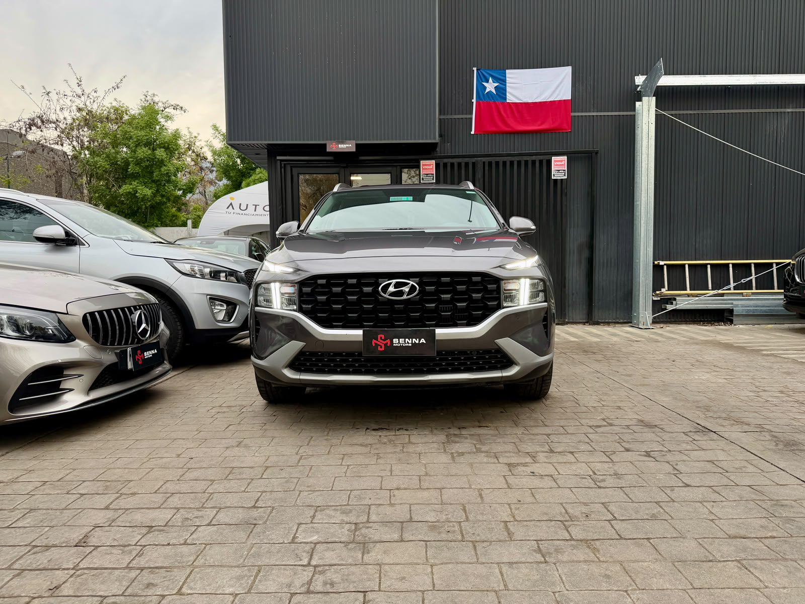 Hyundai Santa Fe — foto 2 de 27