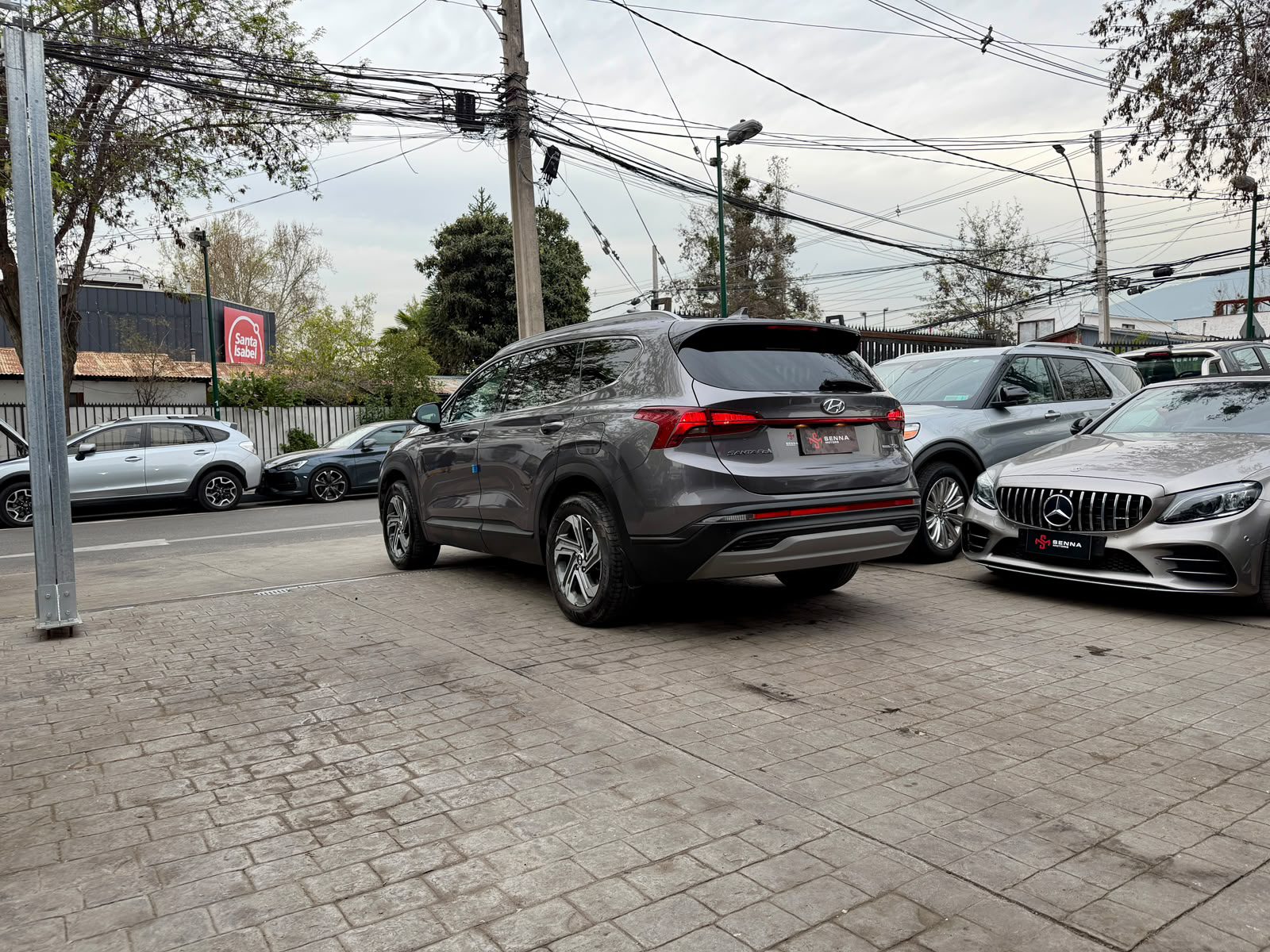 Hyundai Santa Fe — foto 7 de 27