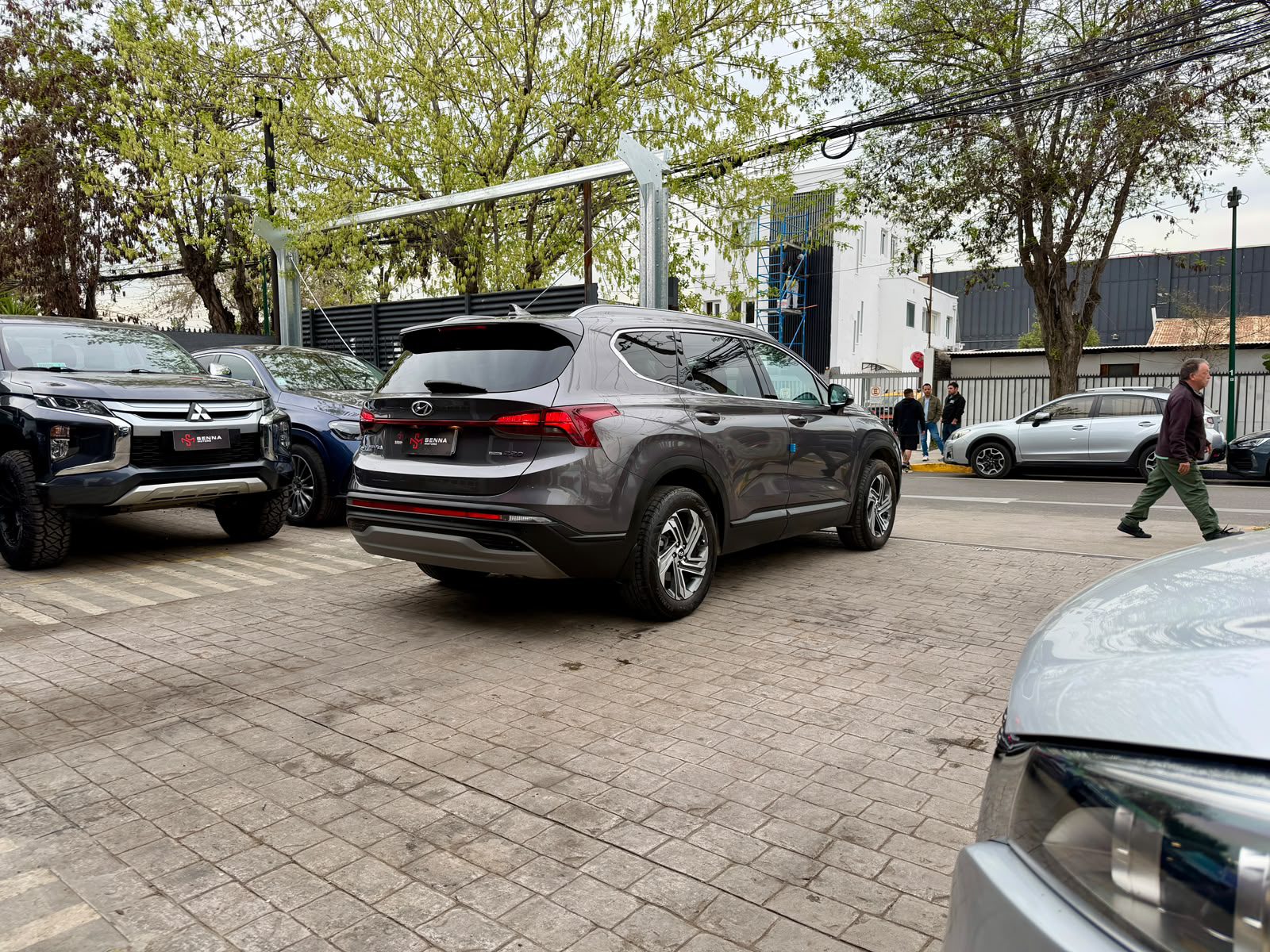Hyundai Santa Fe — foto 3 de 27