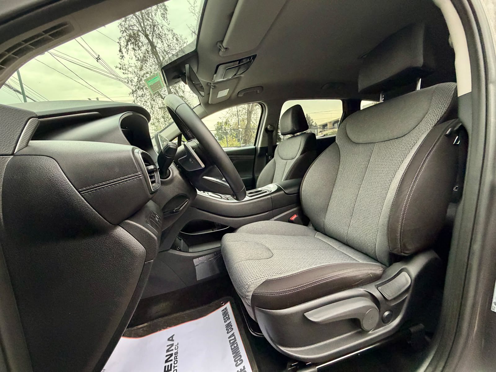 Hyundai Santa Fe — foto 10 de 27