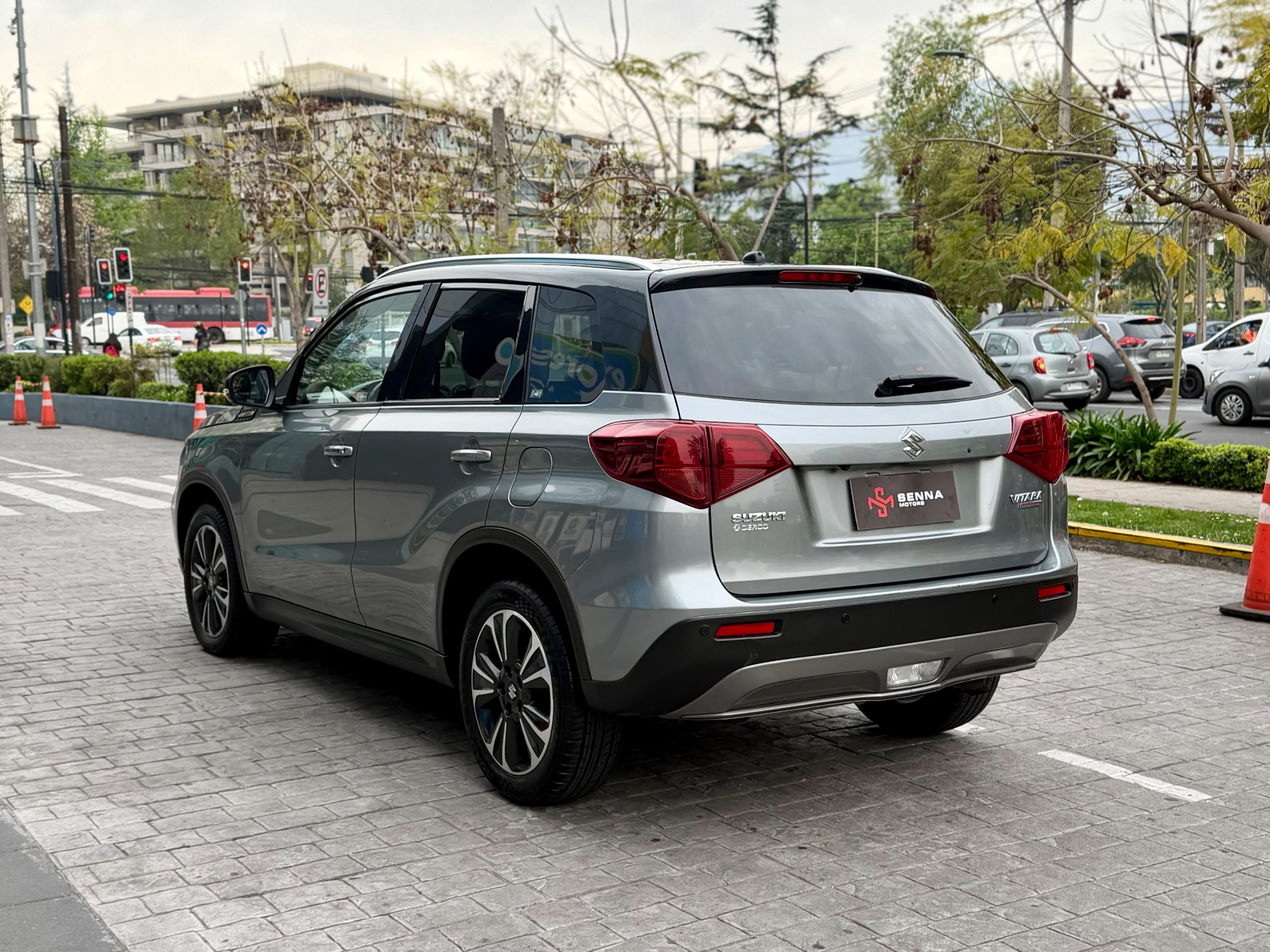Suzuki Vitara Limited 1.4 Boosterjet — foto 7 de 23