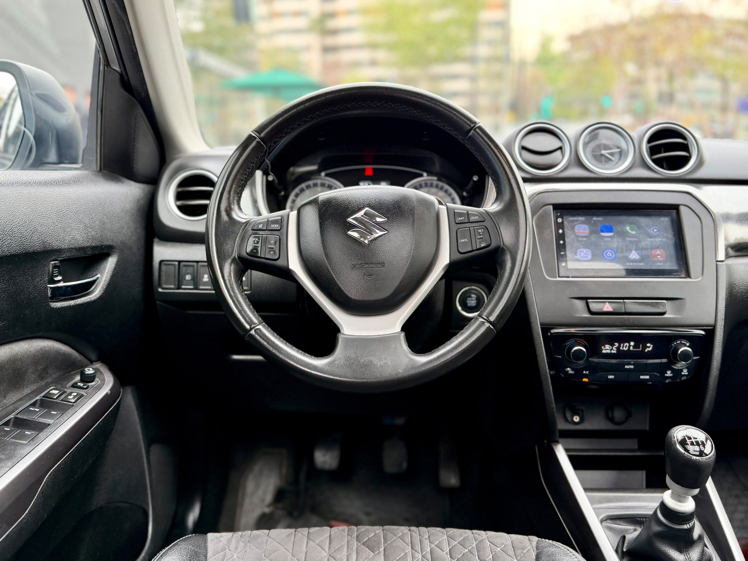 Suzuki Vitara Limited 1.4 Boosterjet — foto 13 de 23