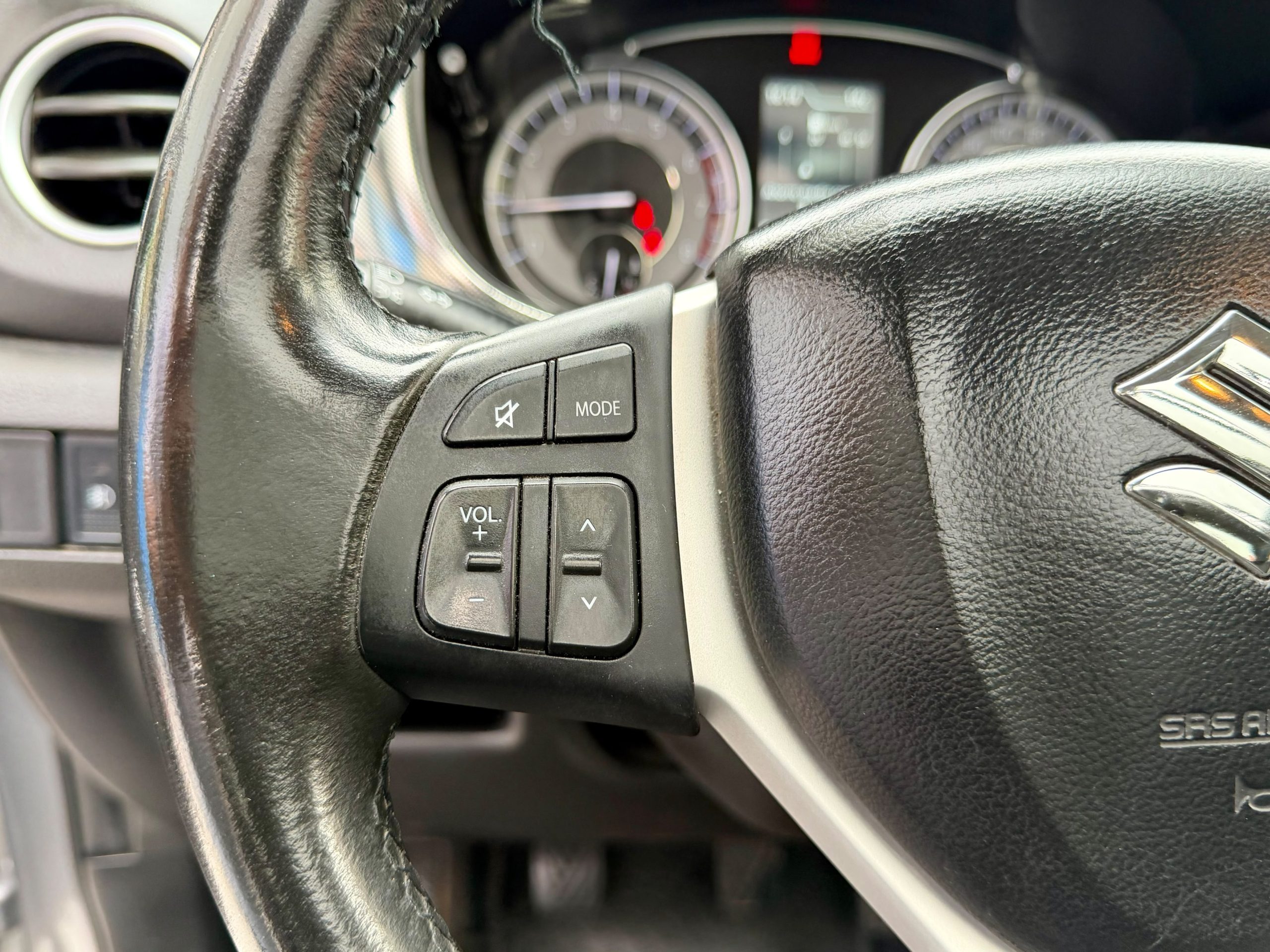 Suzuki Vitara Limited 1.4 Boosterjet — foto 19 de 23
