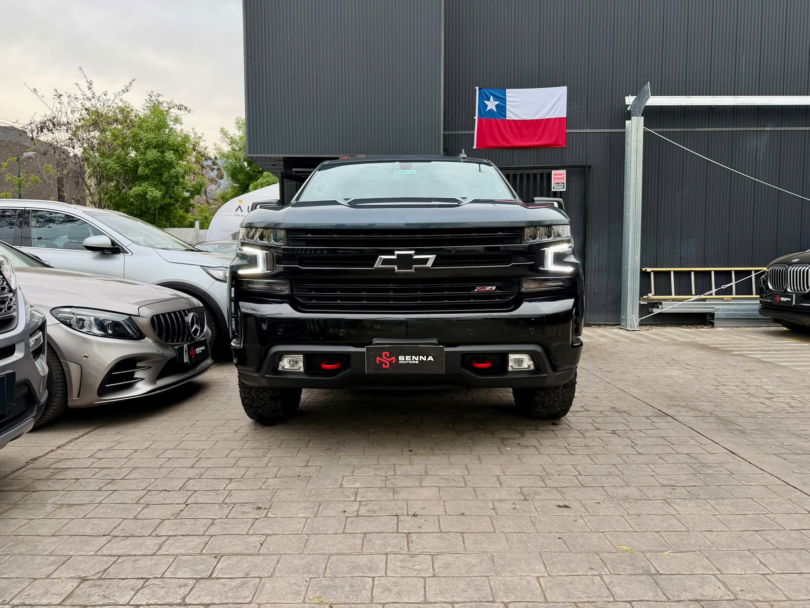 Chevrolet Silverado Z71 Trail Boss — foto 2 de 24