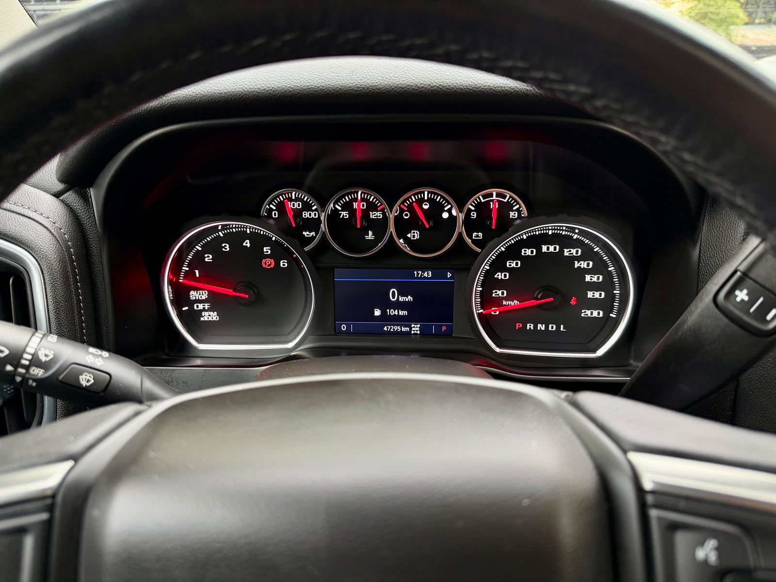 Chevrolet Silverado Z71 Trail Boss — foto 16 de 24