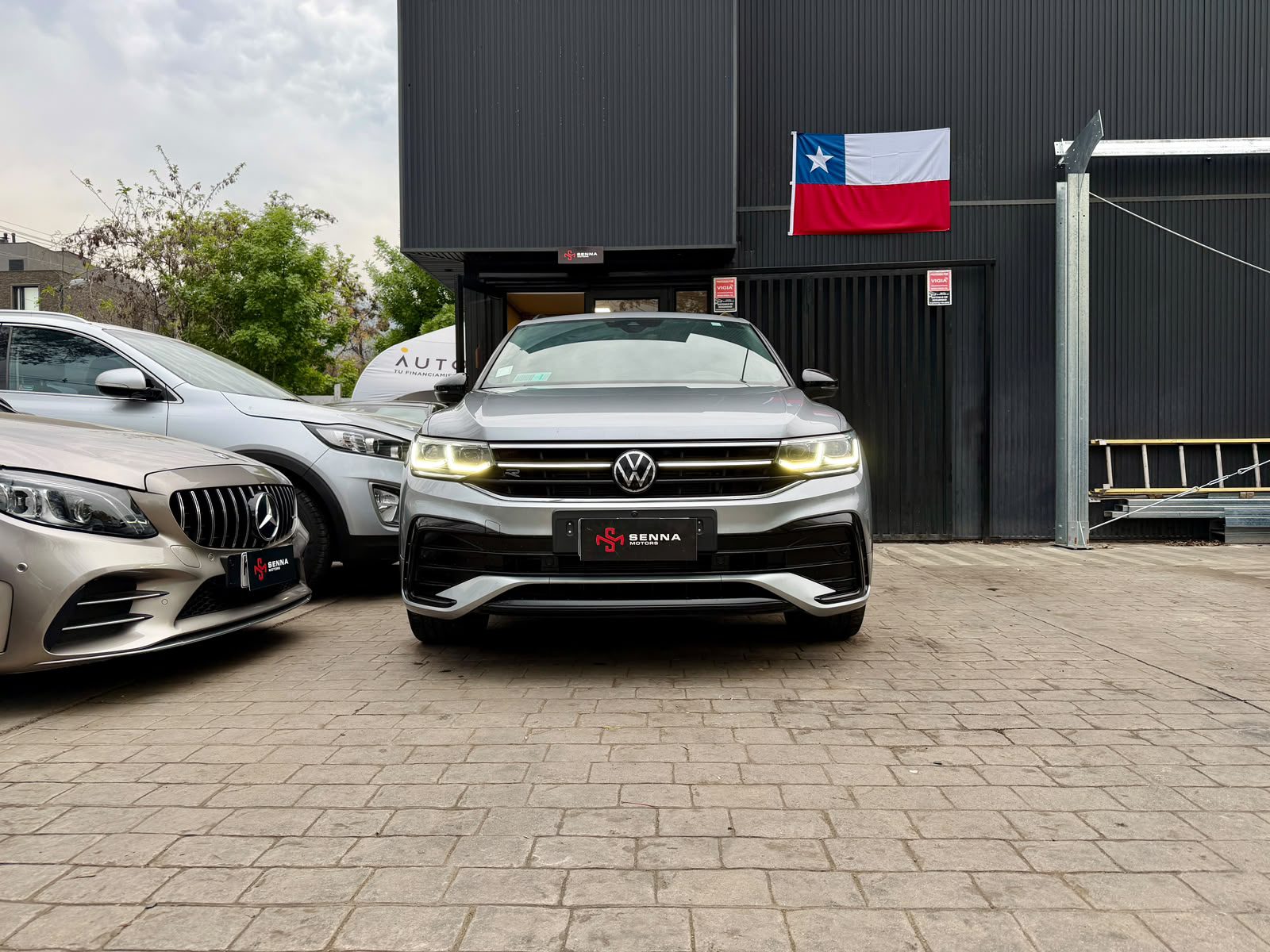 Volkswagen Tiguan R-Line Black Edition — foto 2 de 28