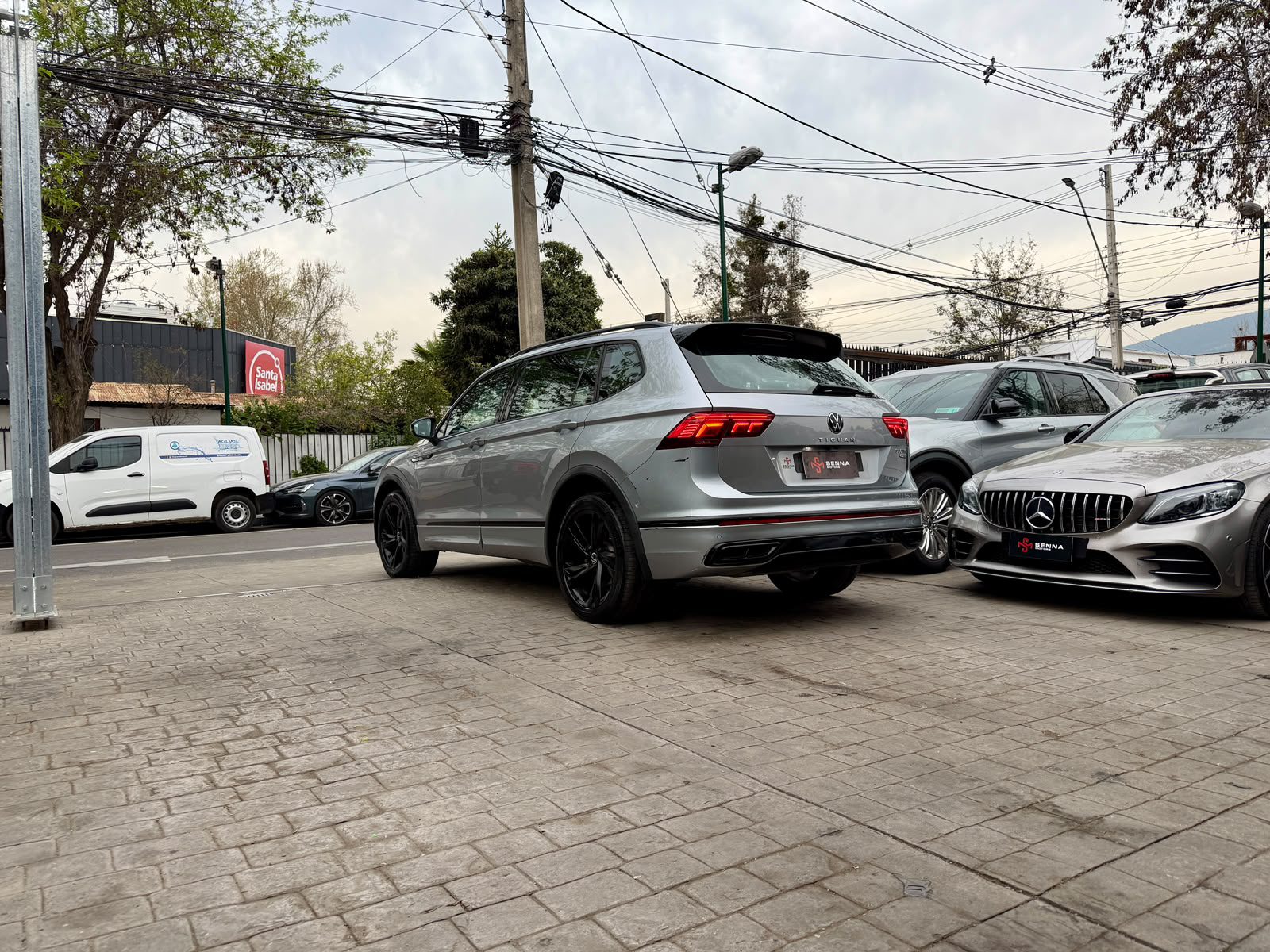 Volkswagen Tiguan R-Line Black Edition — foto 7 de 28