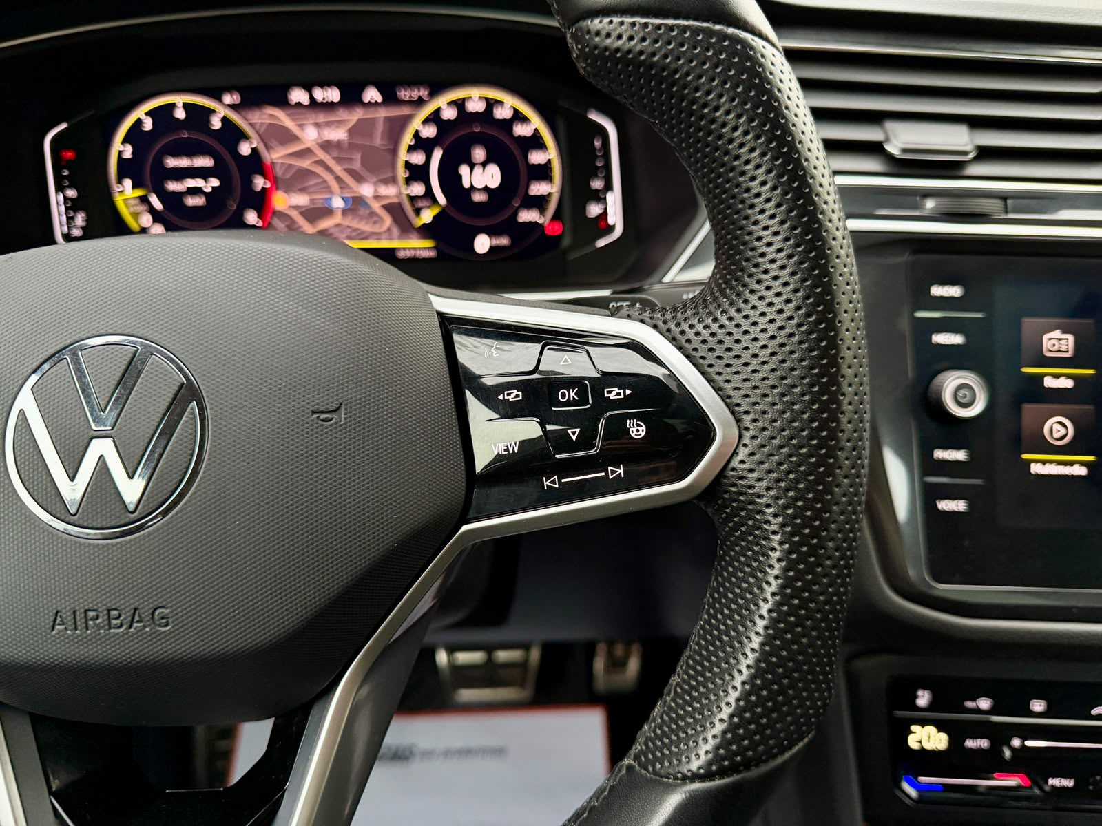 Volkswagen Tiguan R-Line Black Edition — foto 20 de 28
