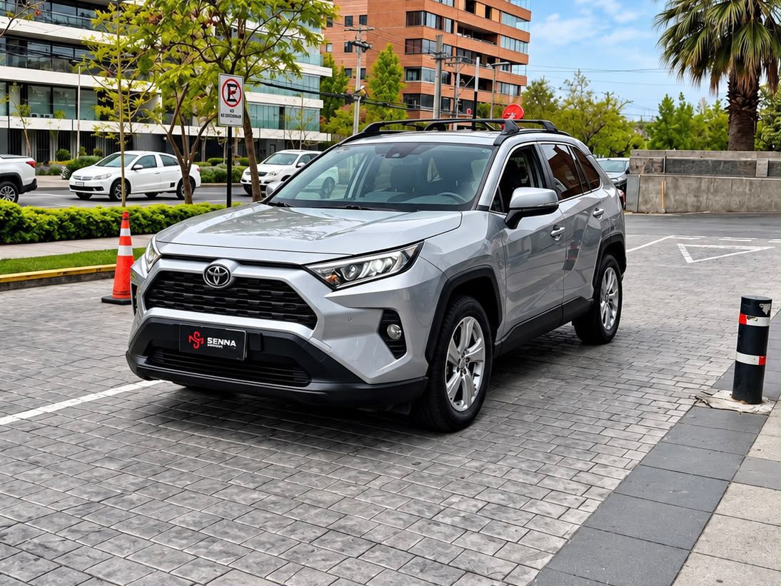 Toyota Rav4 XLE AT 2020, foto 1 de 16