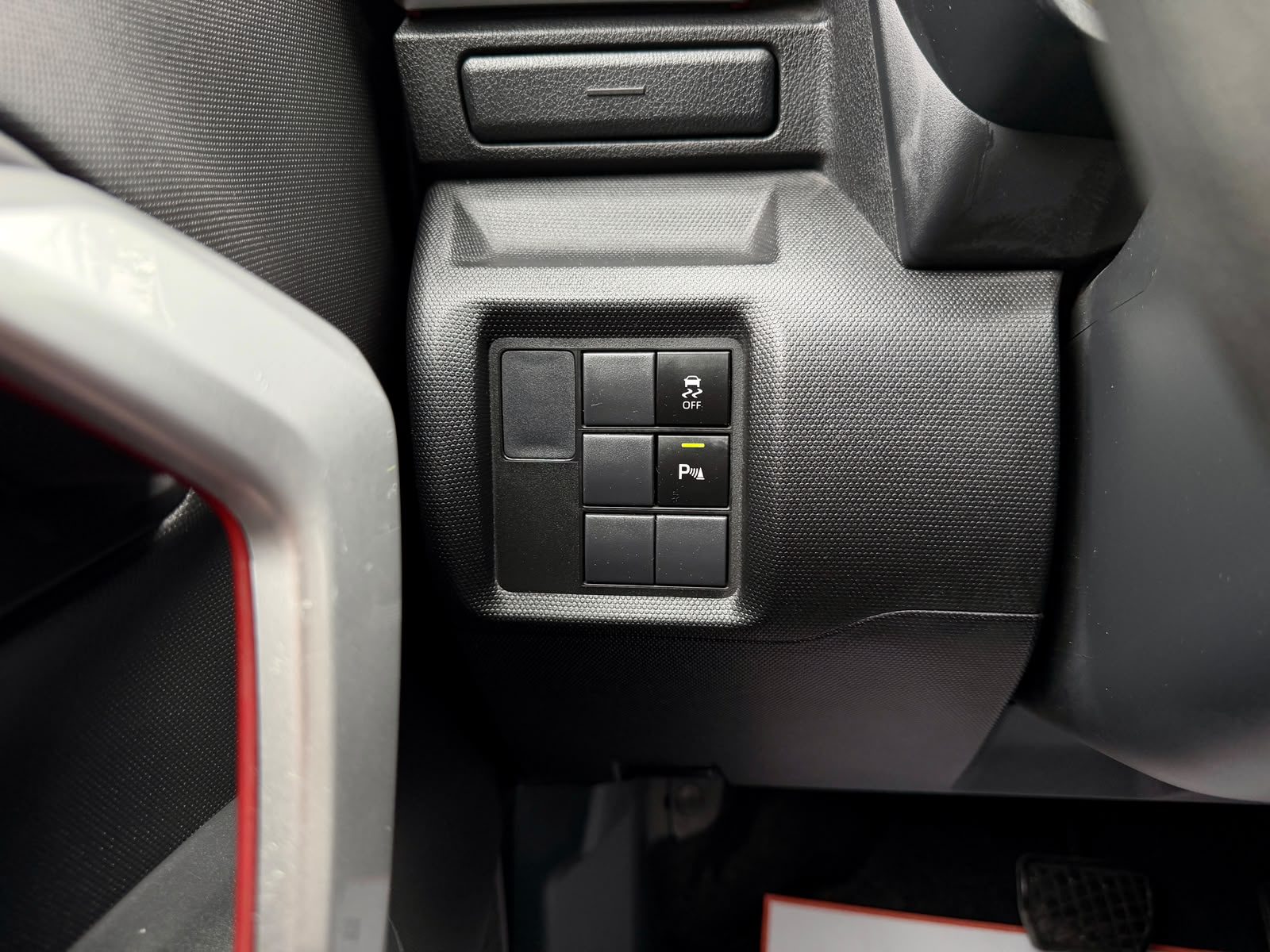 Toyota Raize — foto 21 de 22