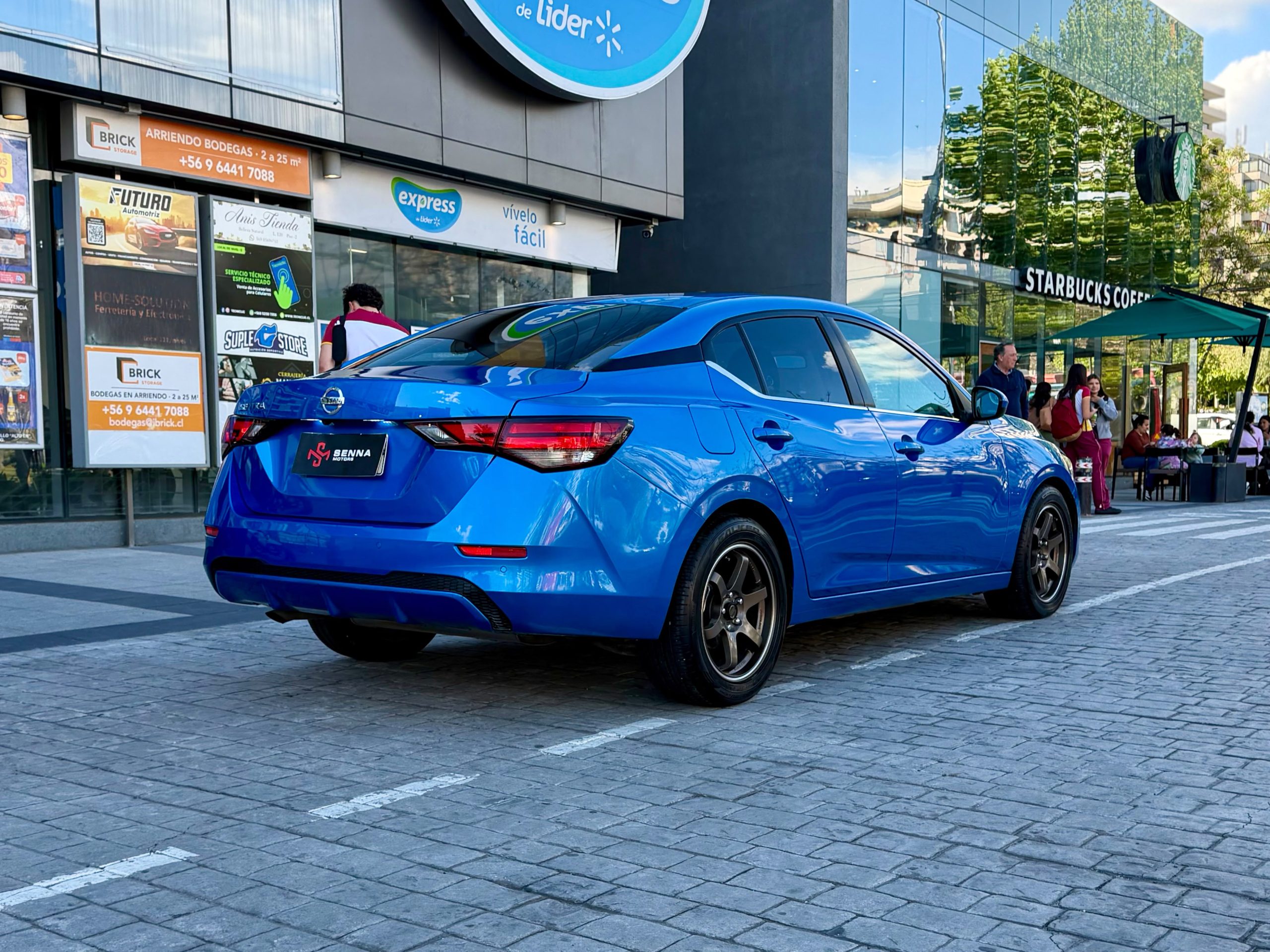Nissan Sentra — foto 4 de 16