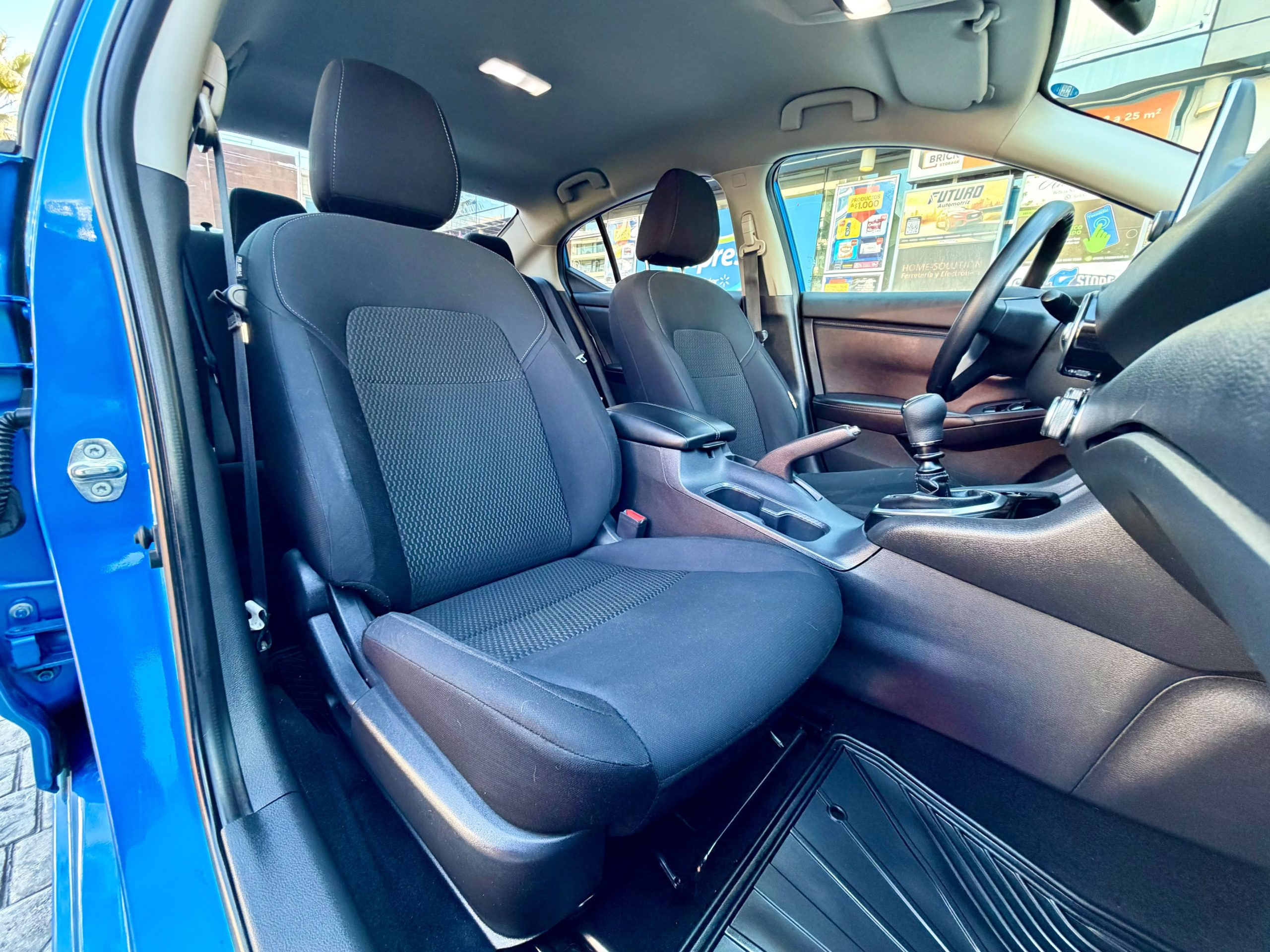 Nissan Sentra — foto 15 de 16